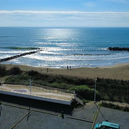 3 Vue Piscine Parking Clim *