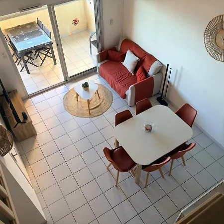 3 Vue Piscine Parking Clim Виас