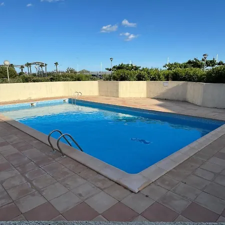 3 Vue Piscine Parking Clim アパート ヴィア